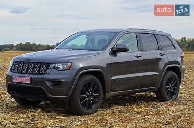 Позашляховик / Кросовер Jeep Grand Cherokee 2017 в Києві
