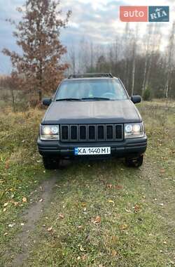 Внедорожник / Кроссовер Jeep Grand Cherokee 1997 в Березному