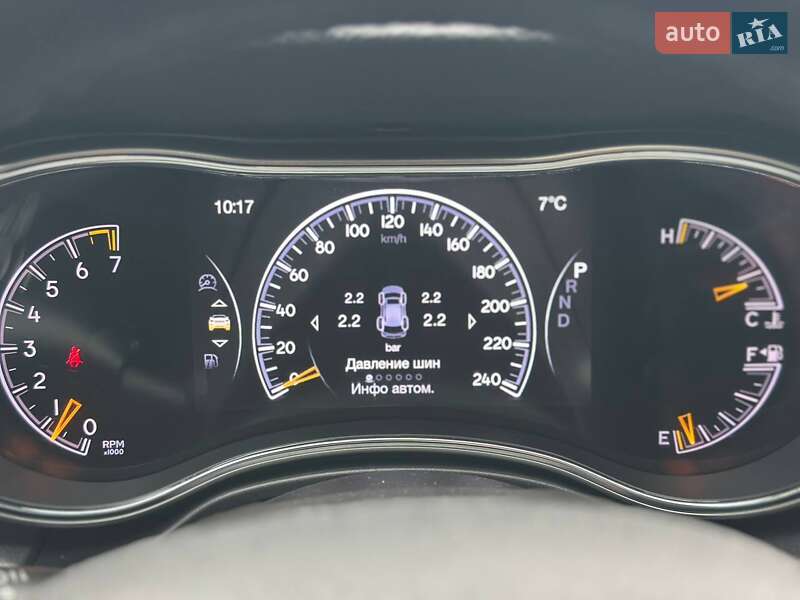 Внедорожник / Кроссовер Jeep Grand Cherokee 2016 в Кропивницком