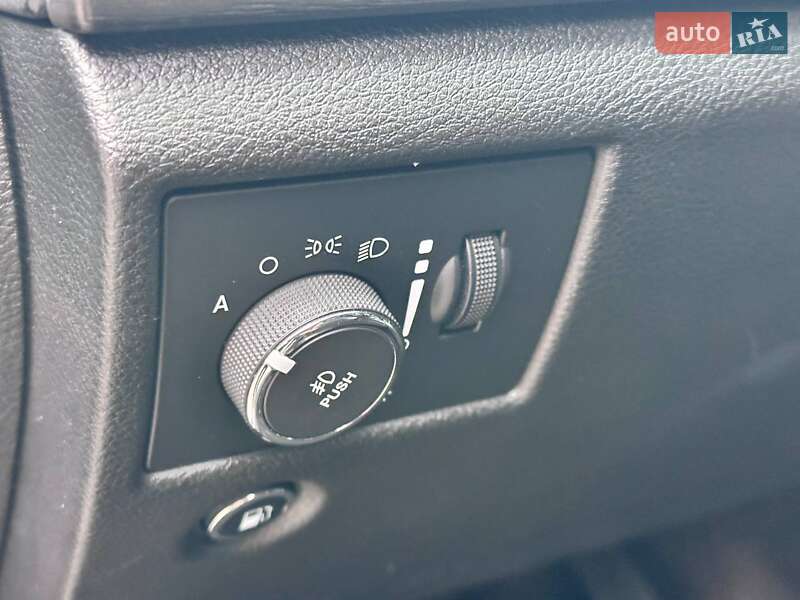 Внедорожник / Кроссовер Jeep Grand Cherokee 2016 в Кропивницком