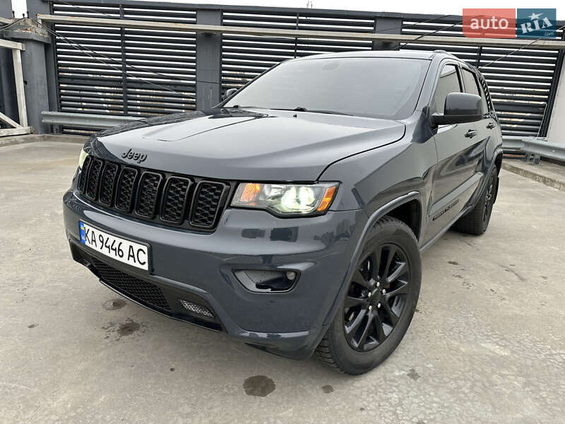 Позашляховик / Кросовер Jeep Grand Cherokee 2017 в Києві