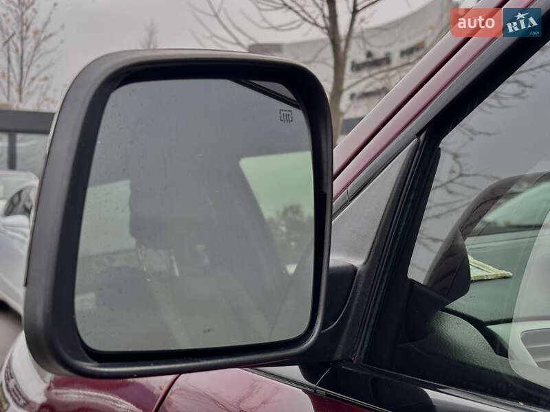 Внедорожник / Кроссовер Jeep Grand Cherokee 2017 в Киеве