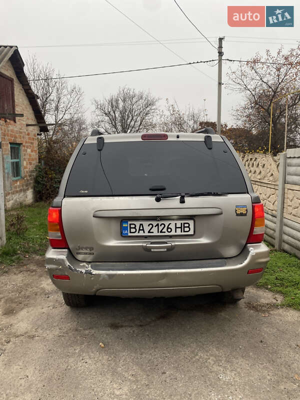 Внедорожник / Кроссовер Jeep Grand Cherokee 2002 в Александрие