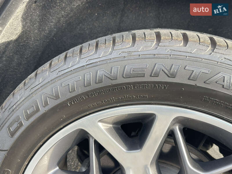 Внедорожник / Кроссовер Jeep Grand Cherokee 2021 в Киеве фото 19 Внедорожник / Кроссовер Jeep Grand Cherokee 2021 в Киеве