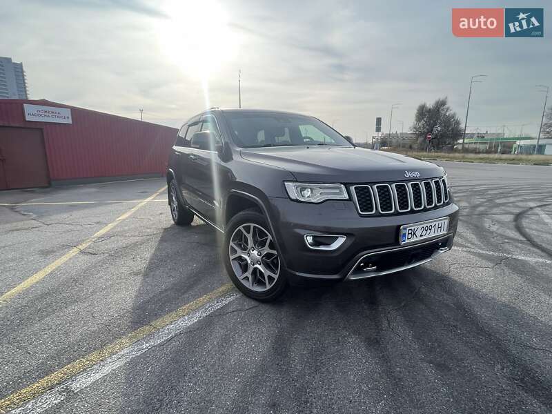 Внедорожник / Кроссовер Jeep Grand Cherokee 2021 в Киеве фото 4 Внедорожник / Кроссовер Jeep Grand Cherokee 2021 в Киеве