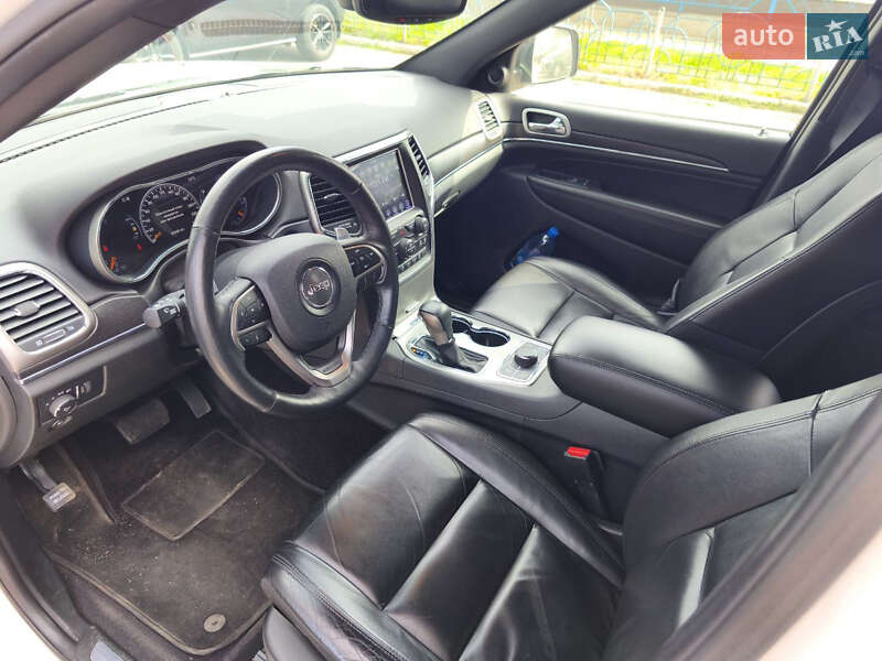 Внедорожник / Кроссовер Jeep Grand Cherokee 2017 в Киеве