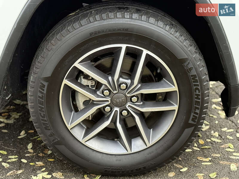 Внедорожник / Кроссовер Jeep Grand Cherokee 2021 в Киеве фото 14 Внедорожник / Кроссовер Jeep Grand Cherokee 2021 в Киеве