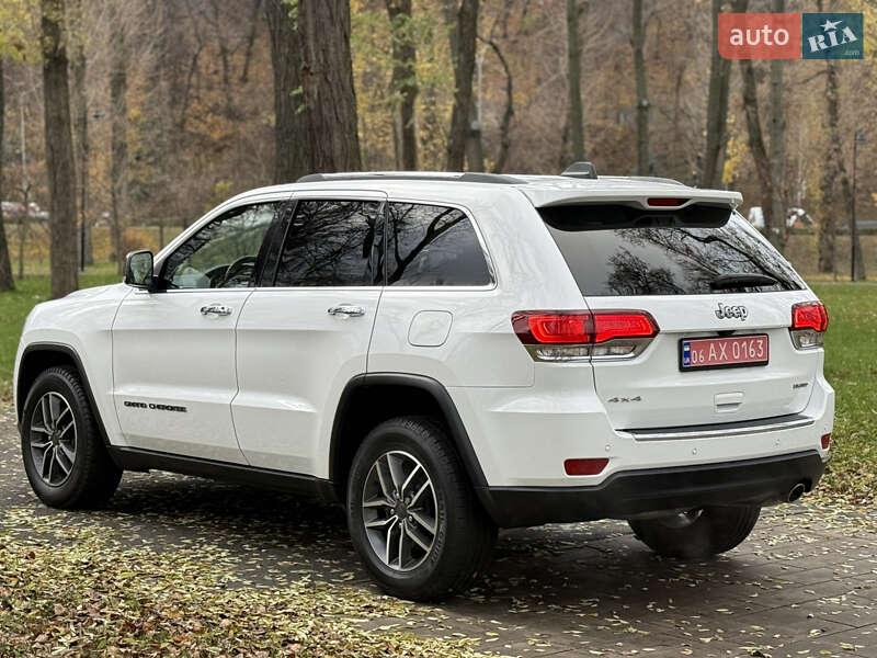 Внедорожник / Кроссовер Jeep Grand Cherokee 2021 в Киеве фото 23 Внедорожник / Кроссовер Jeep Grand Cherokee 2021 в Киеве