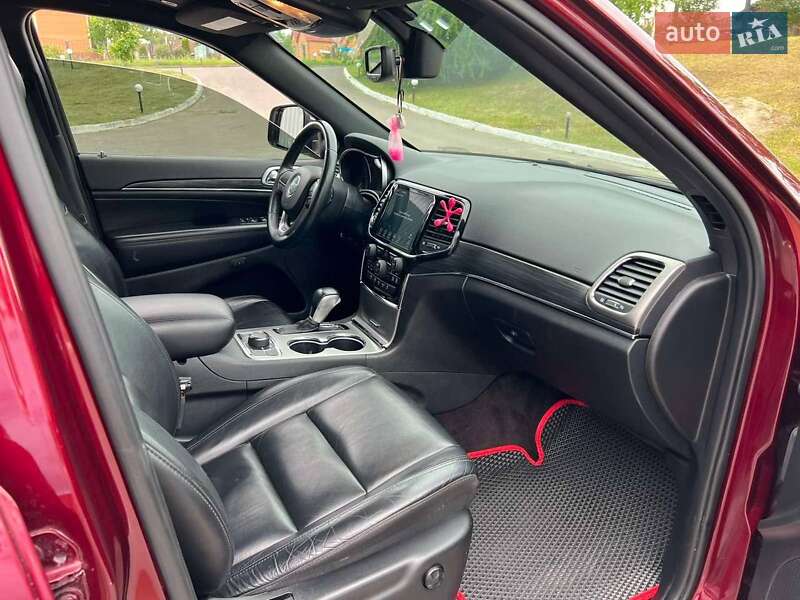 Внедорожник / Кроссовер Jeep Grand Cherokee 2018 в Львове