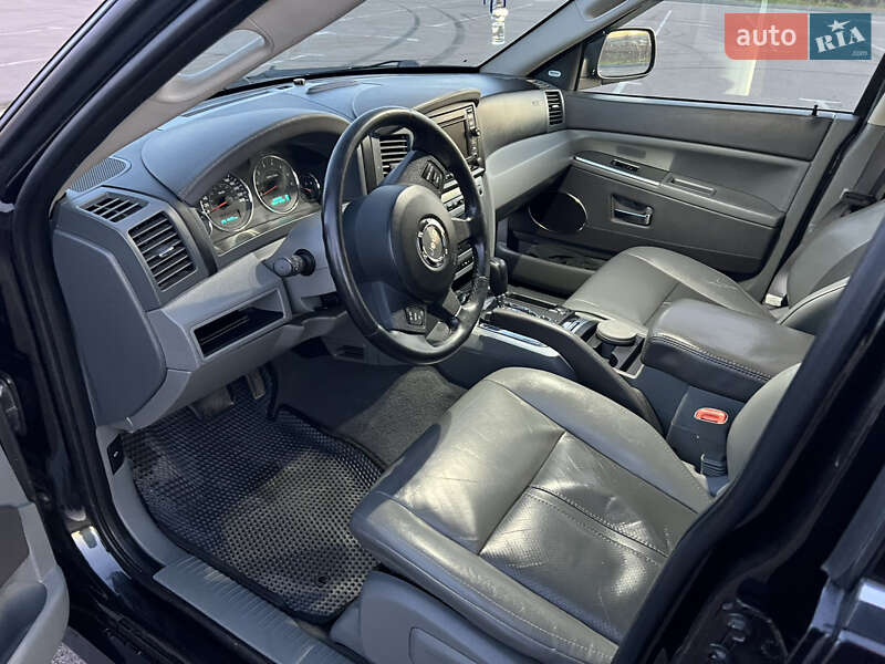 Внедорожник / Кроссовер Jeep Grand Cherokee 2007 в Ровно