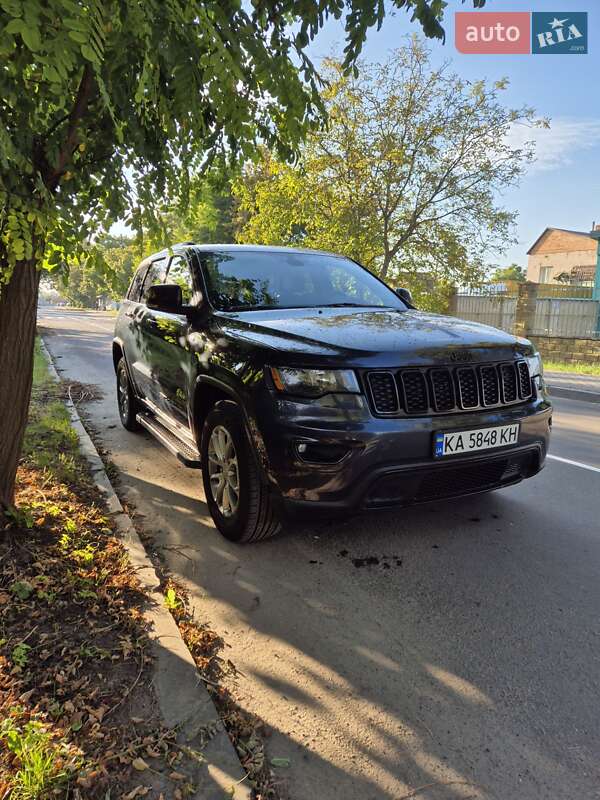 Внедорожник / Кроссовер Jeep Grand Cherokee 2015 в Киеве фото 4 Внедорожник / Кроссовер Jeep Grand Cherokee 2015 в Киеве