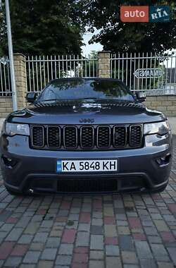 Внедорожник / Кроссовер Jeep Grand Cherokee 2015 в Киеве