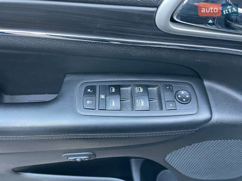 Внедорожник / Кроссовер Jeep Grand Cherokee 2022 в Виннице фото 9 Внедорожник / Кроссовер Jeep Grand Cherokee 2022 в Виннице