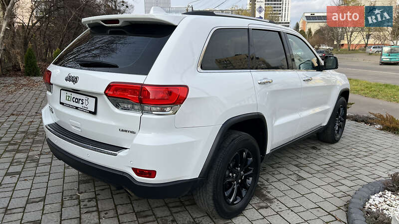 Внедорожник / Кроссовер Jeep Grand Cherokee 2016 в Львове