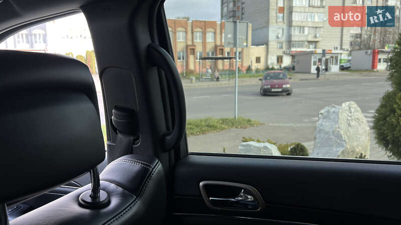 Внедорожник / Кроссовер Jeep Grand Cherokee 2016 в Львове