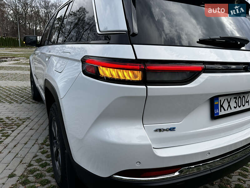 Внедорожник / Кроссовер Jeep Grand Cherokee 2022 в Харькове