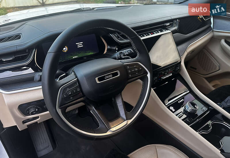 Внедорожник / Кроссовер Jeep Grand Cherokee 2022 в Харькове