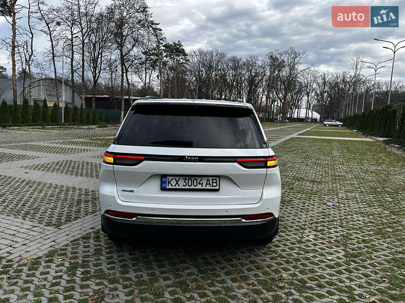 Внедорожник / Кроссовер Jeep Grand Cherokee 2022 в Харькове