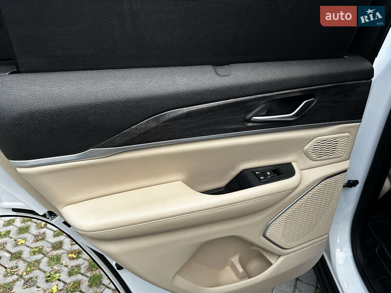 Внедорожник / Кроссовер Jeep Grand Cherokee 2022 в Харькове