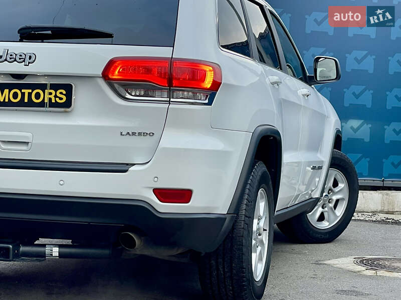 Внедорожник / Кроссовер Jeep Grand Cherokee 2017 в Киеве