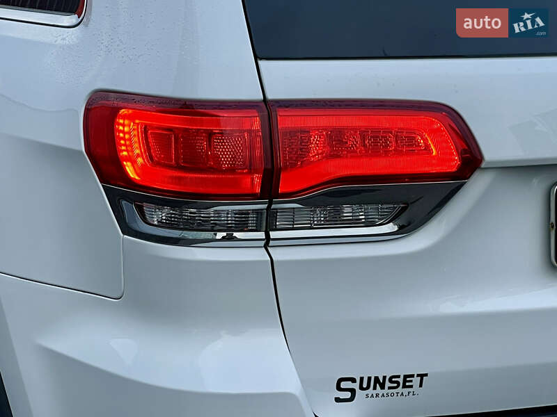 Внедорожник / Кроссовер Jeep Grand Cherokee 2017 в Киеве