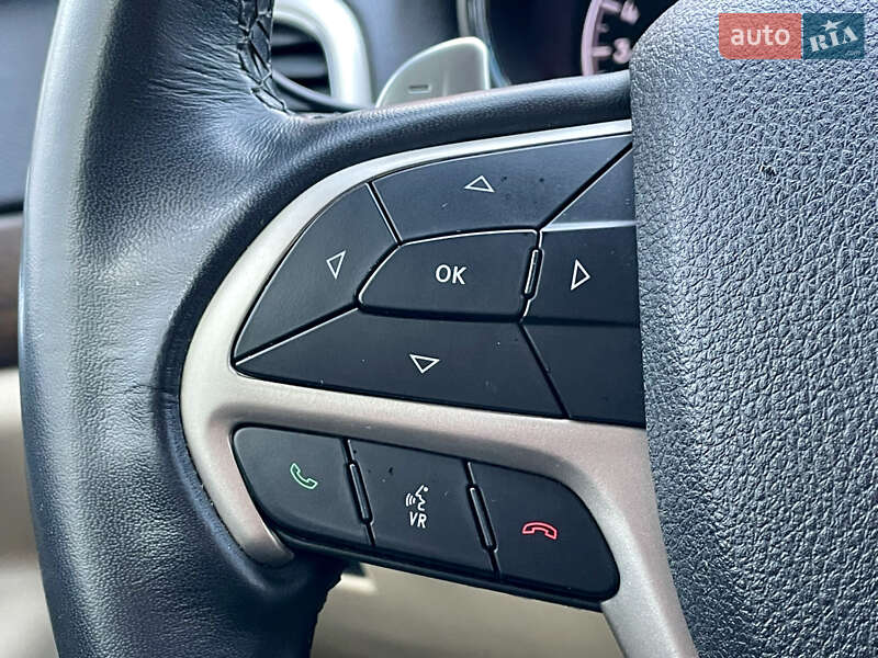 Внедорожник / Кроссовер Jeep Grand Cherokee 2017 в Киеве