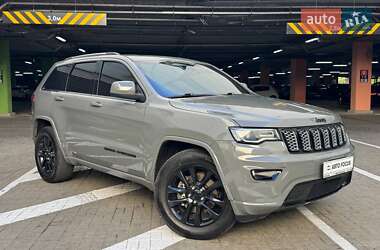 Внедорожник / Кроссовер Jeep Grand Cherokee 2021 в Киеве
