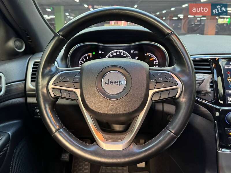 Внедорожник / Кроссовер Jeep Grand Cherokee 2021 в Киеве