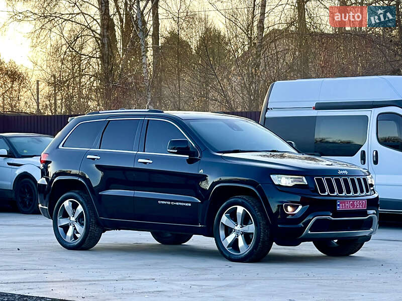 Внедорожник / Кроссовер Jeep Grand Cherokee 2016 в Млинове
