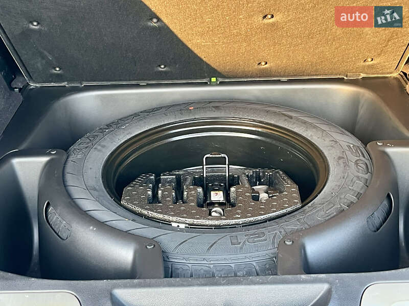 Внедорожник / Кроссовер Jeep Grand Cherokee 2016 в Млинове