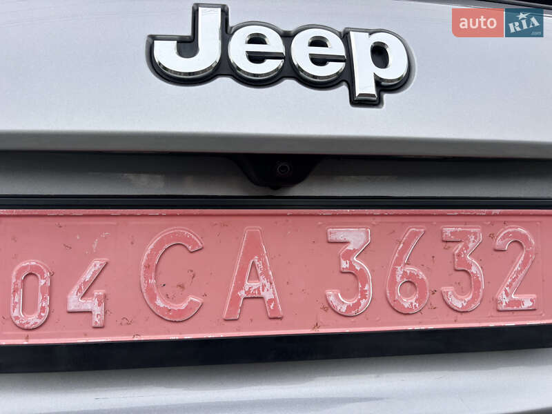 Внедорожник / Кроссовер Jeep Grand Cherokee 2020 в Полтаве фото 12 Внедорожник / Кроссовер Jeep Grand Cherokee 2020 в Полтаве