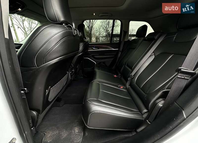Внедорожник / Кроссовер Jeep Grand Cherokee 2022 в Харькове фото 16 Внедорожник / Кроссовер Jeep Grand Cherokee 2022 в Харькове