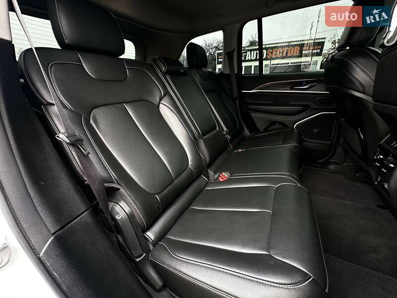 Внедорожник / Кроссовер Jeep Grand Cherokee 2022 в Харькове фото 17 Внедорожник / Кроссовер Jeep Grand Cherokee 2022 в Харькове