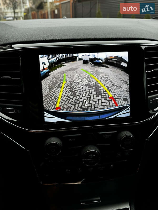 Внедорожник / Кроссовер Jeep Grand Cherokee 2019 в Киеве фото 20 Внедорожник / Кроссовер Jeep Grand Cherokee 2019 в Киеве
