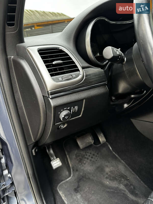 Внедорожник / Кроссовер Jeep Grand Cherokee 2019 в Киеве фото 28 Внедорожник / Кроссовер Jeep Grand Cherokee 2019 в Киеве