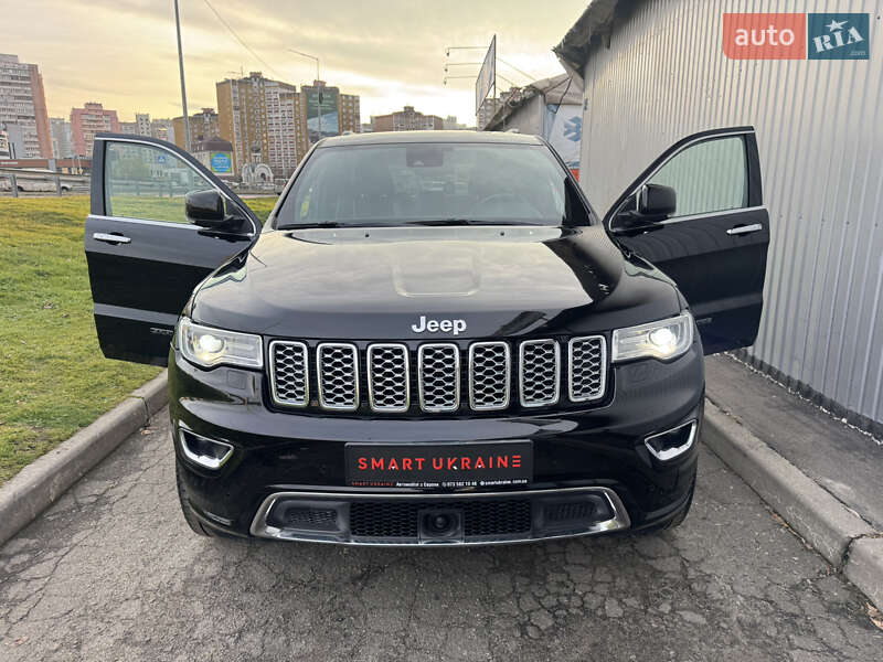 Внедорожник / Кроссовер Jeep Grand Cherokee 2016 в Киеве