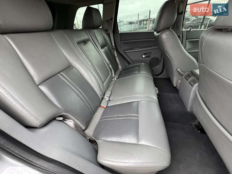 Внедорожник / Кроссовер Jeep Grand Cherokee 2005 в Киеве