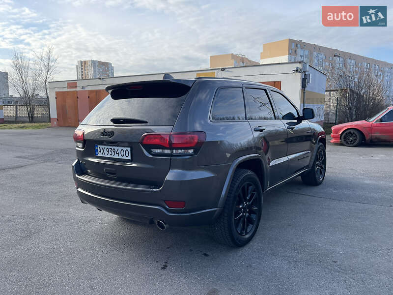 Внедорожник / Кроссовер Jeep Grand Cherokee 2019 в Харькове
