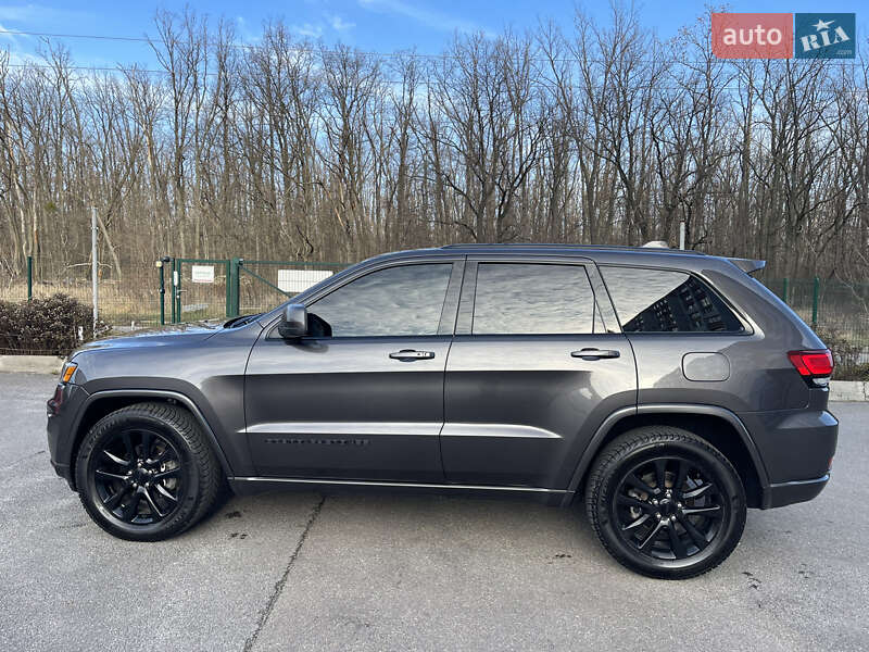Внедорожник / Кроссовер Jeep Grand Cherokee 2019 в Харькове