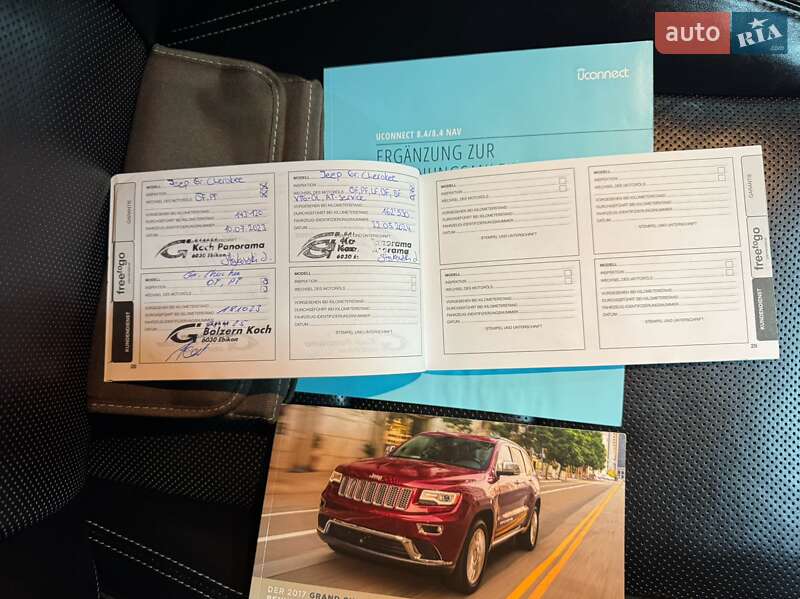 Внедорожник / Кроссовер Jeep Grand Cherokee 2016 в Киеве