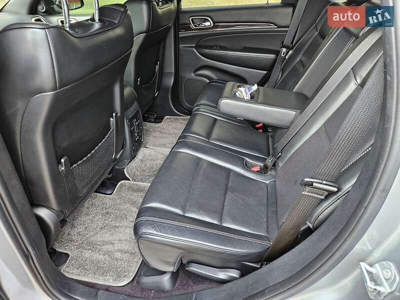 Внедорожник / Кроссовер Jeep Grand Cherokee 2016 в Одессе