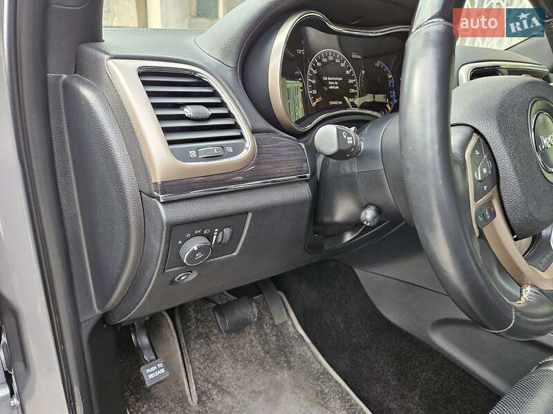 Внедорожник / Кроссовер Jeep Grand Cherokee 2016 в Одессе