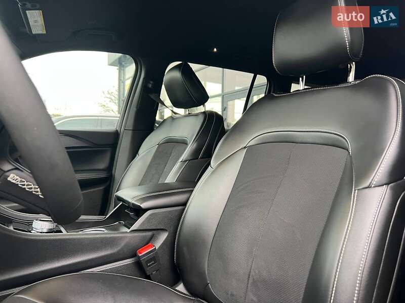 Внедорожник / Кроссовер Jeep Grand Cherokee 2023 в Ивано-Франковске