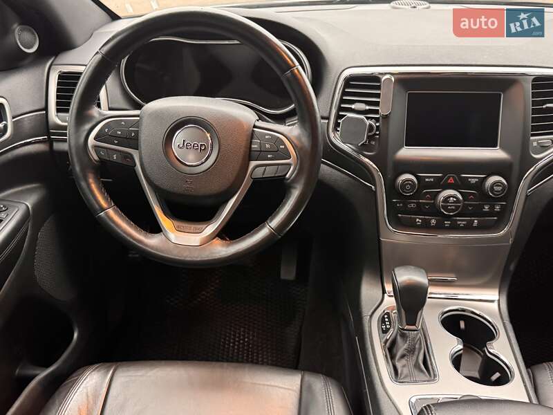 Внедорожник / Кроссовер Jeep Grand Cherokee 2018 в Киеве фото 12 Внедорожник / Кроссовер Jeep Grand Cherokee 2018 в Киеве