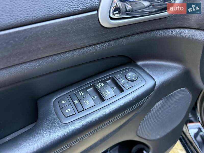 Позашляховик / Кросовер Jeep Grand Cherokee 2018 в Львові