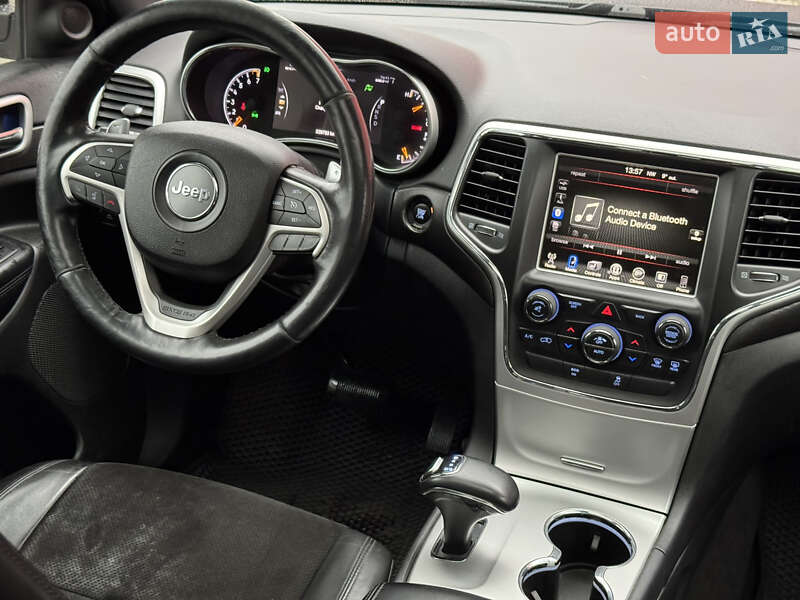Внедорожник / Кроссовер Jeep Grand Cherokee 2015 в Киеве