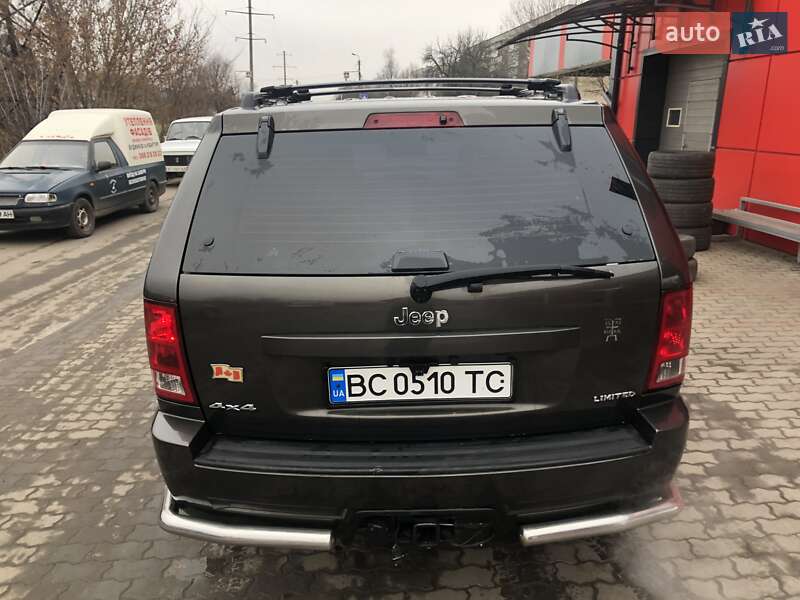 Внедорожник / Кроссовер Jeep Grand Cherokee 2005 в Калуше