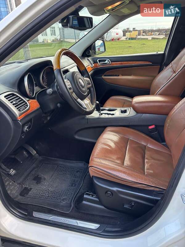 Позашляховик / Кросовер Jeep Grand Cherokee 2011 в Ужгороді