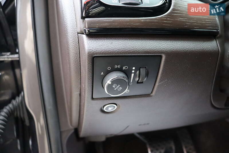 Внедорожник / Кроссовер Jeep Grand Cherokee 2014 в Львове