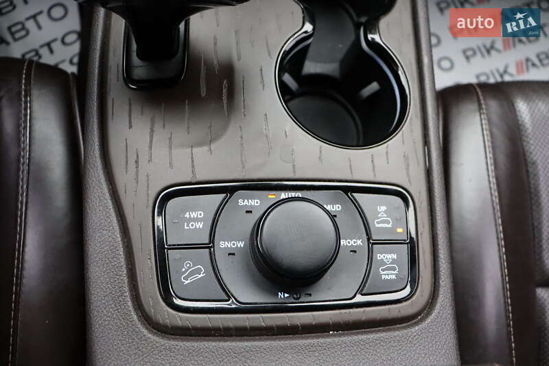 Внедорожник / Кроссовер Jeep Grand Cherokee 2014 в Львове